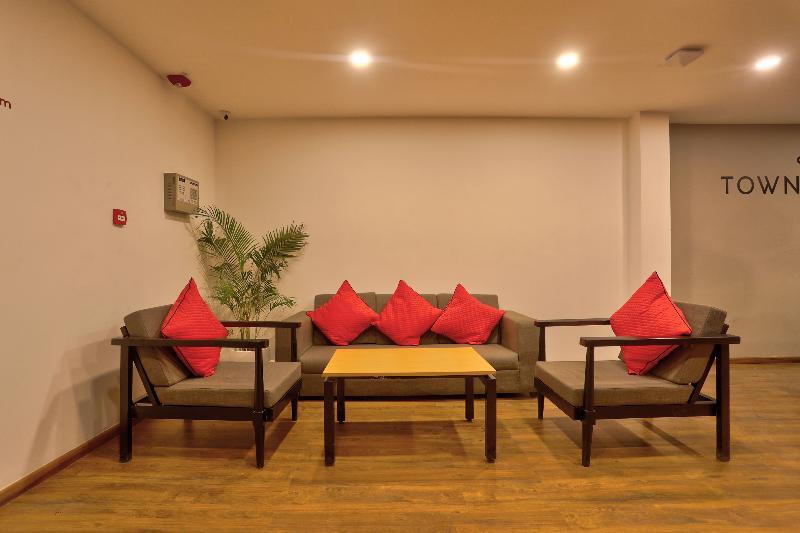 Oyo Townhouse 87 Spartan Nagar Chennai Extérieur photo